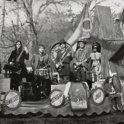 THE RACONTEURS - CONSOLERS...