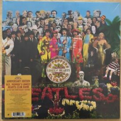 THE BEATLES - SGT. PEPPERS LONELY HEARTS CLUB BAND