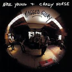 NEIL YOUNG & CRAZY HORSE -...